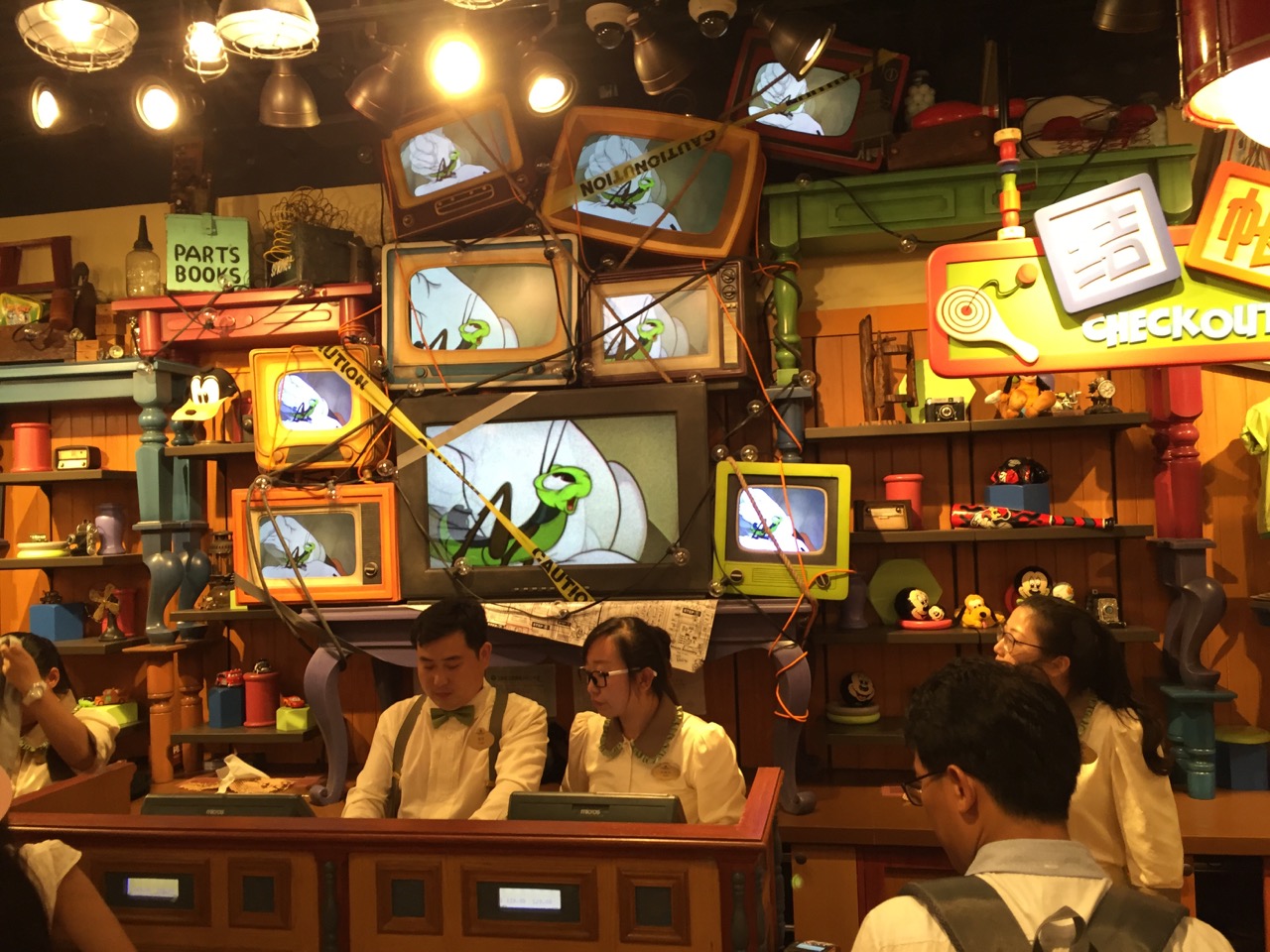 Shanghai Disney Retail