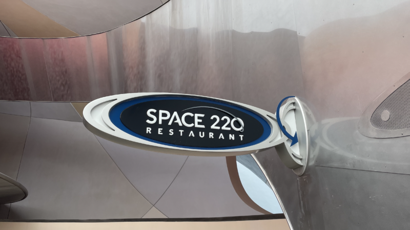 Lost in Space 220: A Restaurant Dining Review