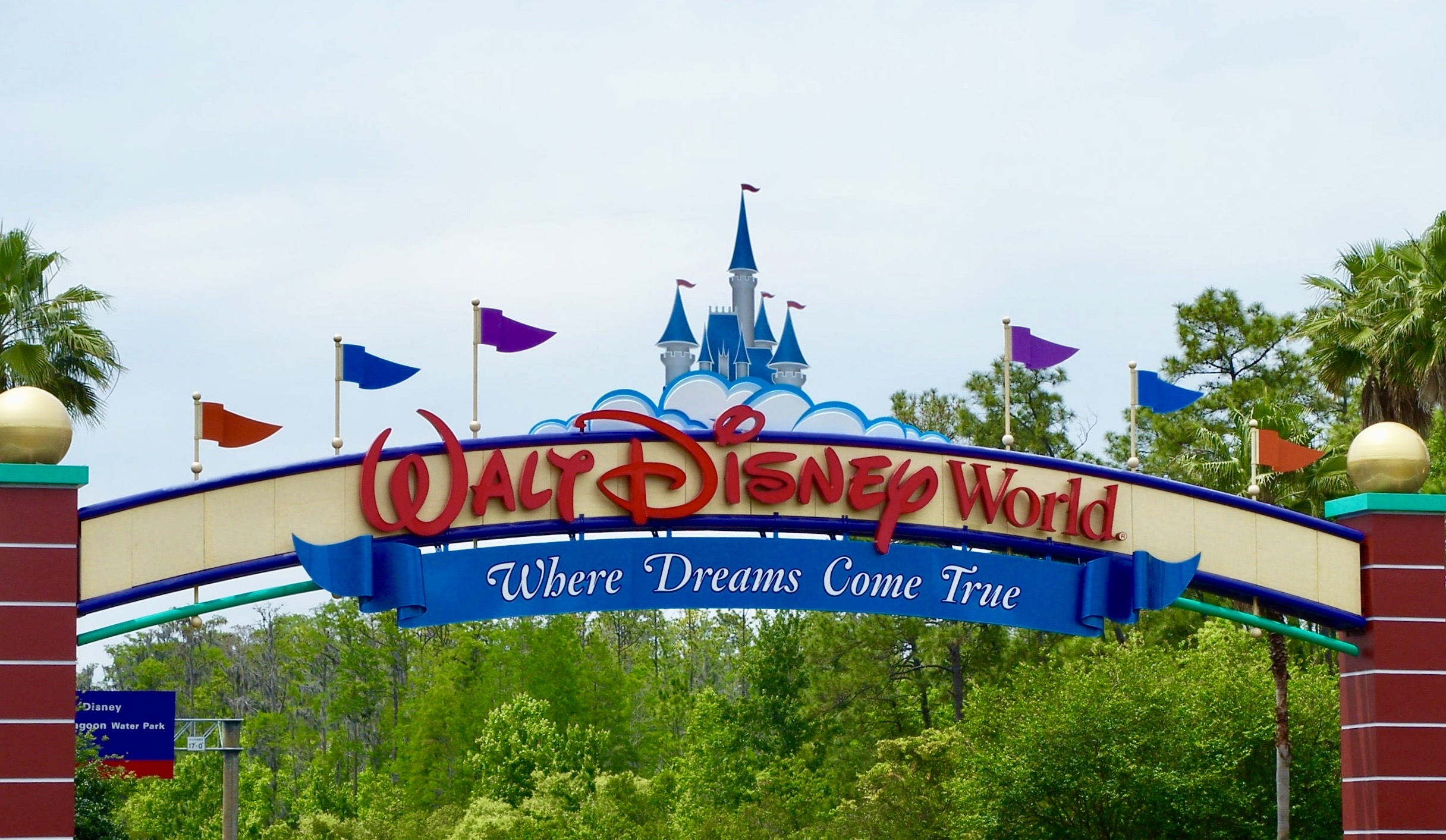 Low Crowds at Disney? What Does the Data Say?